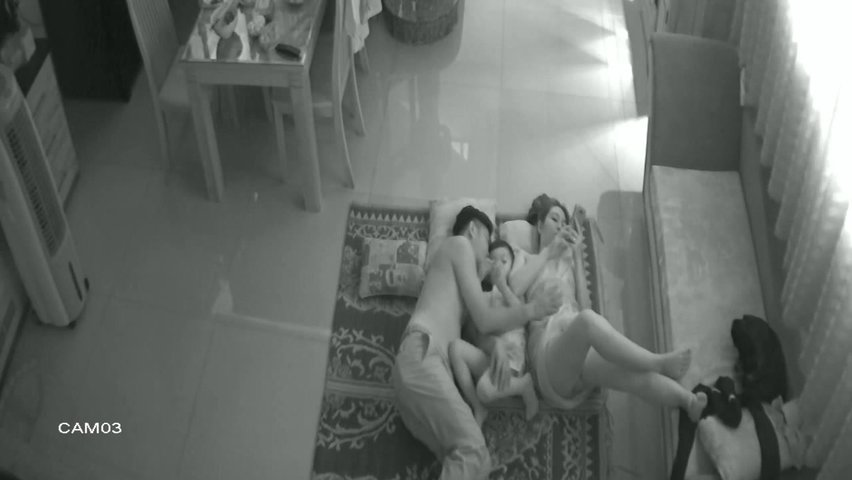 The real family webcam was hacked. The couple waited for the child to fall asleep and had sex next to him. The wife had a good figure, beautiful legs and a small waist, and was very passionate - Tadpole Nest | Adult | 91PORNY | Nine Colors